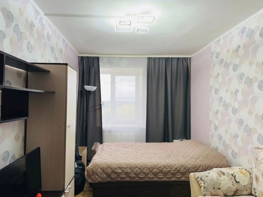 Продам многокомнатную квартиру, 2-я Ватутинская ул, 2, Десеновское п