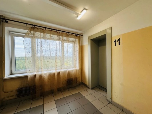 Продам многокомнатную квартиру, 2-я Ватутинская ул, 2, Десеновское п