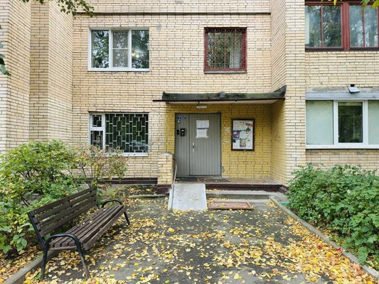 Продам многокомнатную квартиру, 2-я Ватутинская ул, 2, Десеновское п