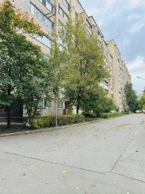 Продам многокомнатную квартиру, 2-я Ватутинская ул, 2, Десеновское п