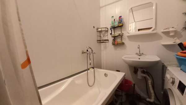 Сдам комнату в 6-комн. квартире, Каменноостровский пр-кт, 54/31, Санкт-Петербург г
