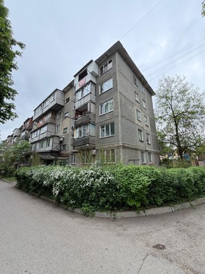 Продам трехкомнатную (3-комн.) квартиру, Нахушева ул, 93, Нальчик г