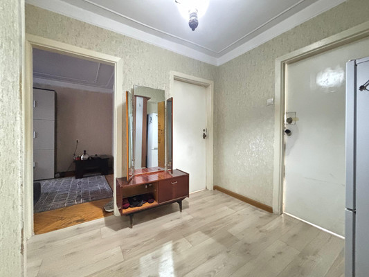 Продам трехкомнатную (3-комн.) квартиру, Мусукаева ул, 32к3, Нальчик г