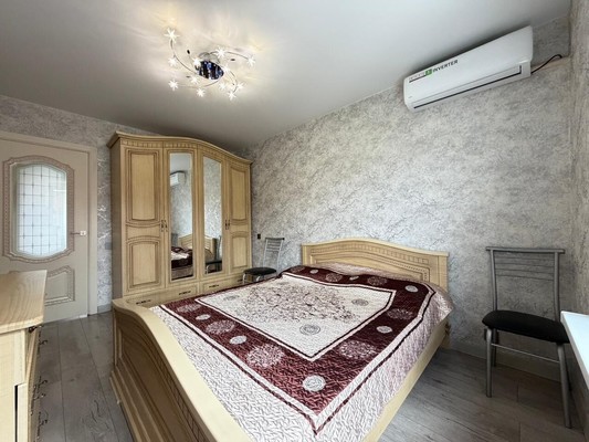 Продам трехкомнатную (3-комн.) квартиру, Тарчокова ул, 54кб, Нальчик г