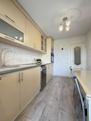 Продам трехкомнатную (3-комн.) квартиру, Тарчокова ул, 54кб, Нальчик г