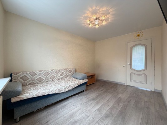 Продам трехкомнатную (3-комн.) квартиру, Тарчокова ул, 54кб, Нальчик г
