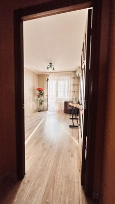 Продам трехкомнатную (3-комн.) квартиру, 1 мкр, 47, Кропоткин г