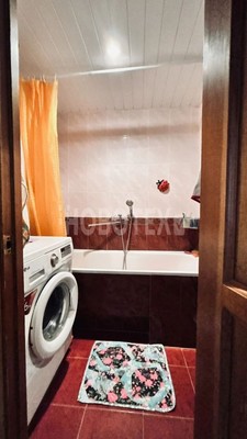 Продам трехкомнатную (3-комн.) квартиру, 1 мкр, 47, Кропоткин г