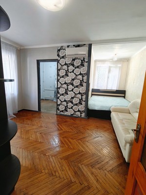 Продам двухкомнатную (2-комн.) квартиру, Цветной бульвар (Центральный р-н) ул, 28, Сочи г
