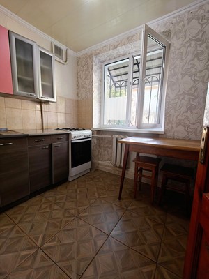 Продам двухкомнатную (2-комн.) квартиру, Цветной бульвар (Центральный р-н) ул, 28, Сочи г