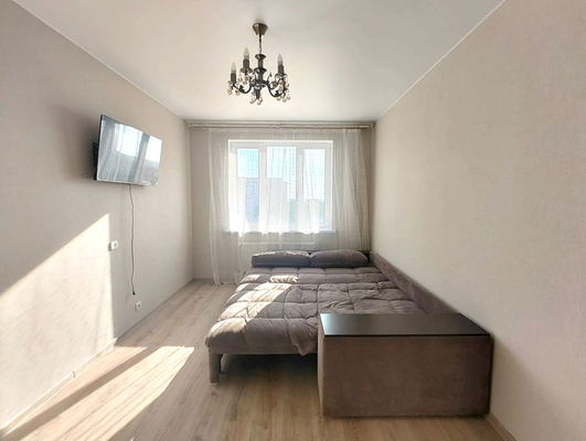 Продам однокомнатную (1-комн.) квартиру, Янтарная ул, 13, Симферополь г