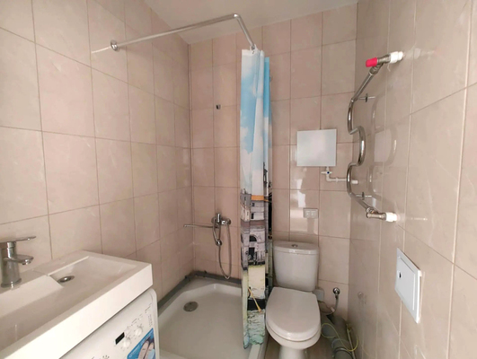 Продам однокомнатную (1-комн.) квартиру, Янтарная ул, 13, Симферополь г
