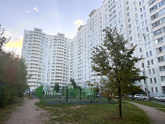 Продам двухкомнатную (2-комн.) квартиру, 43-й Армии ул, 15, Подольск г