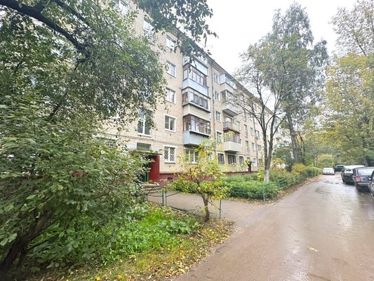 Продам двухкомнатную (2-комн.) квартиру, Пионерская ул, 8, Бородино д