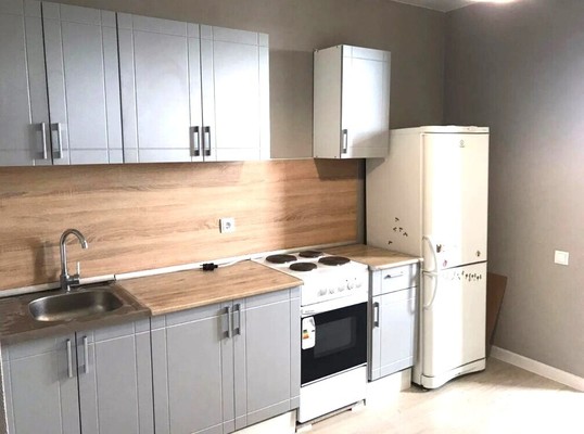 Продам двухкомнатную (2-комн.) квартиру, им. Мачуги В.Н. ул, 166кА, Краснодар г
