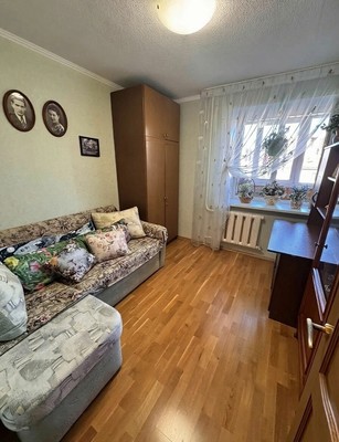 Продам трехкомнатную (3-комн.) квартиру, Академика Парина ул, 6, Казань г