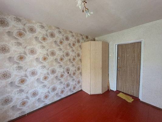 Продам комнату в 6-комн. квартире, Щусева ул, 8к1, Великий Новгород г