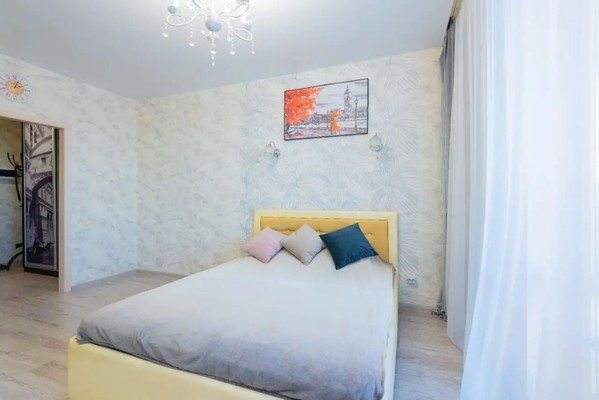 Продам однокомнатную (1-комн.) квартиру, Родины ул, 26кб, Казань г