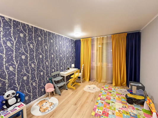 Продам трехкомнатную (3-комн.) квартиру, Лавочкина ул, 44к3, Москва г