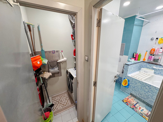 Продам трехкомнатную (3-комн.) квартиру, Лавочкина ул, 44к3, Москва г