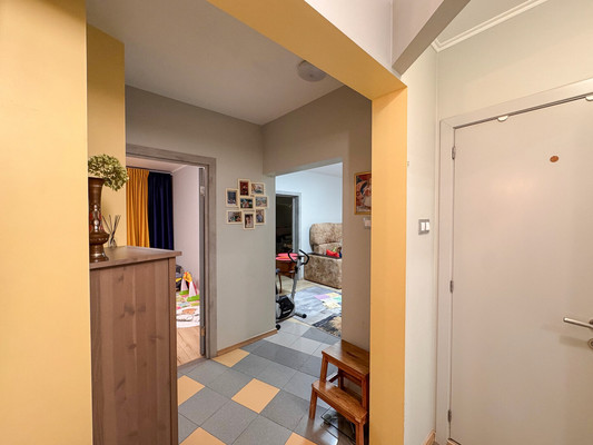 Продам трехкомнатную (3-комн.) квартиру, Лавочкина ул, 44к3, Москва г