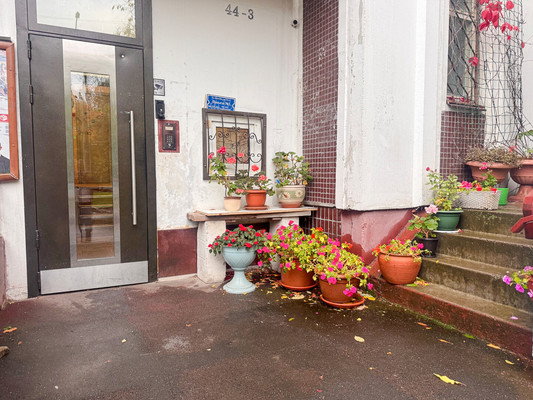 Продам трехкомнатную (3-комн.) квартиру, Лавочкина ул, 44к3, Москва г