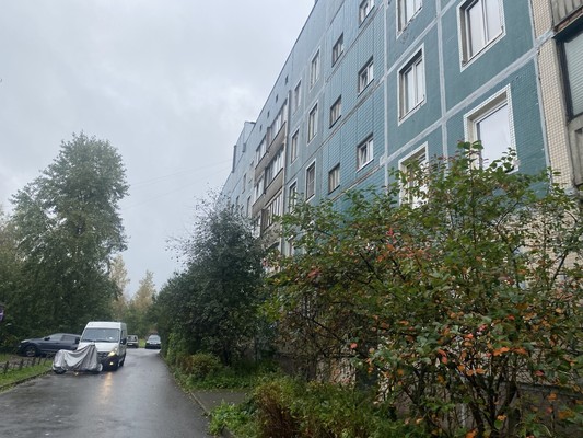 Продам двухкомнатную (2-комн.) квартиру, Агалатовское ш, 142, Сарженка д