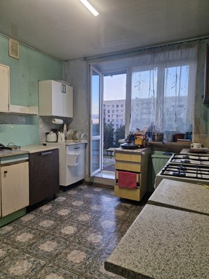 Продам комнату в 8-комн. квартире, Авангардная ул, 31а, Санкт-Петербург г