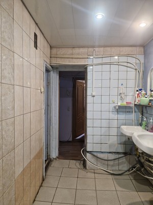 Продам комнату в 8-комн. квартире, Авангардная ул, 31а, Санкт-Петербург г
