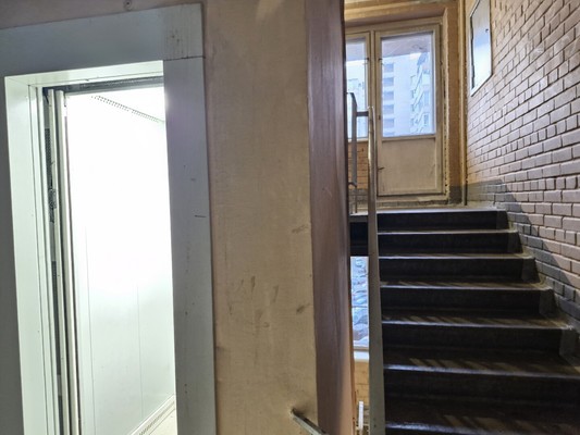 Продам комнату в 8-комн. квартире, Авангардная ул, 31а, Санкт-Петербург г