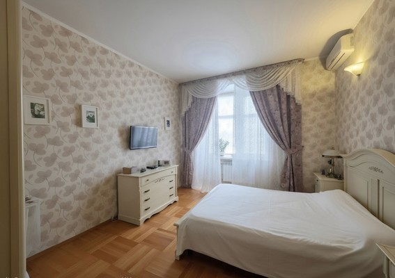 Продам двухкомнатную (2-комн.) квартиру, Ленсовета ул, 20, Санкт-Петербург г