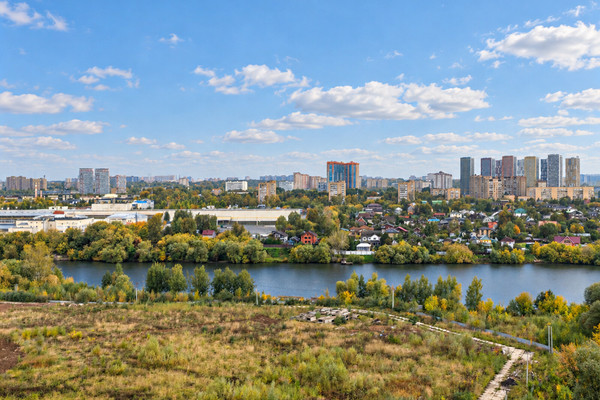 Продам многокомнатную квартиру, 100 кв-л, 1к3, Москва г