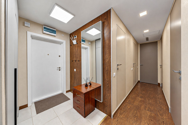 Продам многокомнатную квартиру, 100 кв-л, 1к3, Москва г