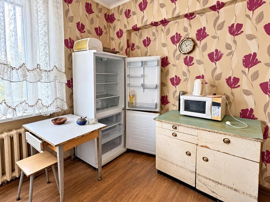 Продам двухкомнатную (2-комн.) квартиру, Первомайский (Первомайский р-н) пр-кт, 41, Петрозаводск г