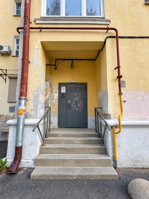 Продам двухкомнатную (2-комн.) квартиру, Первомайский (Первомайский р-н) пр-кт, 41, Петрозаводск г