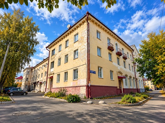 Продам двухкомнатную (2-комн.) квартиру, Первомайский (Первомайский р-н) пр-кт, 41, Петрозаводск г