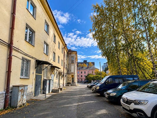 Продам двухкомнатную (2-комн.) квартиру, Первомайский (Первомайский р-н) пр-кт, 41, Петрозаводск г