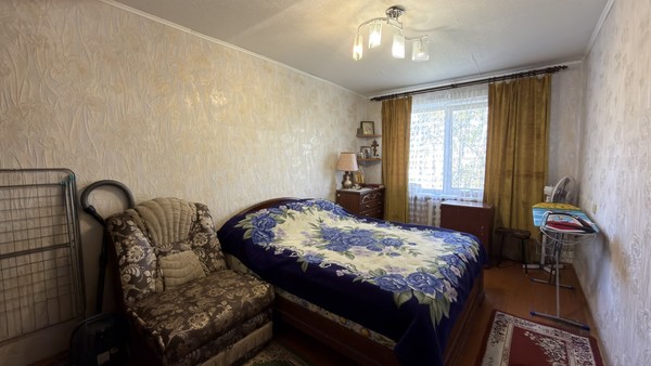 Продам трехкомнатную (3-комн.) квартиру, Богдана Хмельницкого ул, 13, Пермь г