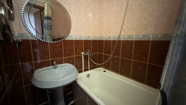 Продам трехкомнатную (3-комн.) квартиру, Богдана Хмельницкого ул, 13, Пермь г