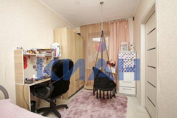 Продам двухкомнатную (2-комн.) квартиру, Московская ул, 3а, Красноярск г