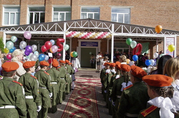 Продам трехкомнатную (3-комн.) квартиру, 5, Синьково с