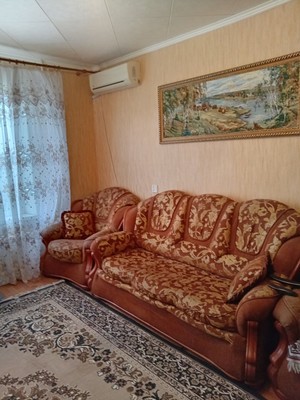 Продам трехкомнатную (3-комн.) квартиру, М.Горького ул, 182, Волгодонск г