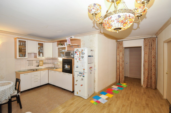 Продам многокомнатную квартиру, Ватутина ул, 33, Новосибирск г
