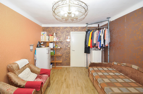 Продам многокомнатную квартиру, Ватутина ул, 33, Новосибирск г