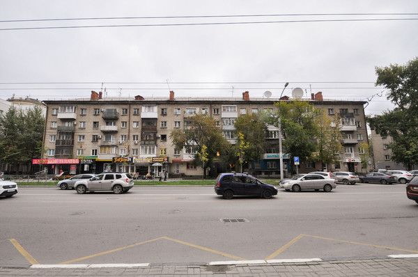 Продам многокомнатную квартиру, Ватутина ул, 33, Новосибирск г