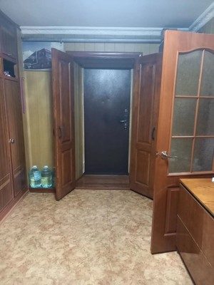 Продам трехкомнатную (3-комн.) квартиру, Школьная ул, 19, Русско-Семеновский п