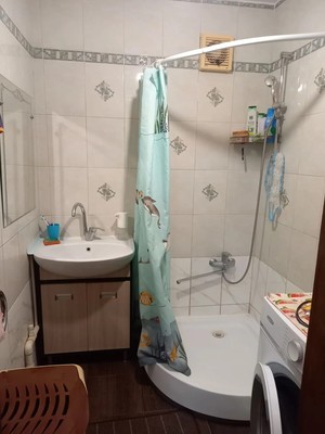 Продам трехкомнатную (3-комн.) квартиру, Школьная ул, 19, Русско-Семеновский п