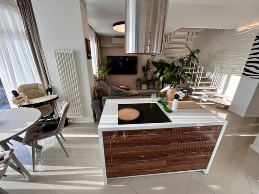 Продам многокомнатную квартиру, Шишкова ул, 72/3, Воронеж г