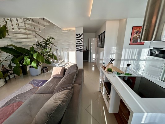 Продам многокомнатную квартиру, Шишкова ул, 72/3, Воронеж г
