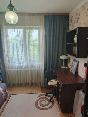 Продам трехкомнатную (3-комн.) квартиру, Залесская ул, 70А, Симферополь г